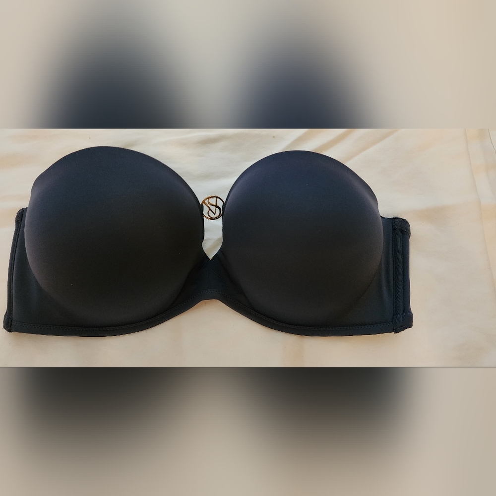 NWOT Victoria's Secret Bombshell Swim Top